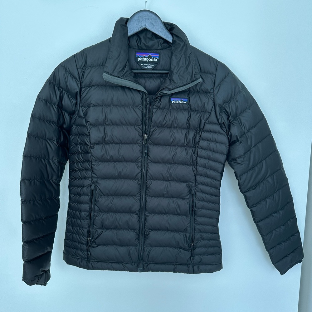 Patagonia women’s down sweater